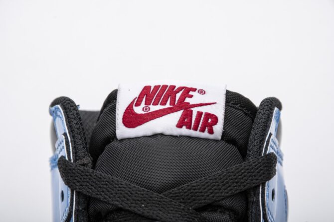 AIR JORDAN 1 RETRO HIGH OG 'FEARLESS' REPLICA - immagine 6