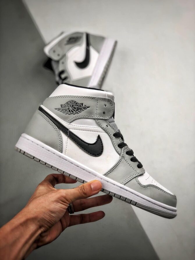AIR JORDAN 1 MID 'SMOKE GREY' REPLICA - immagine 5
