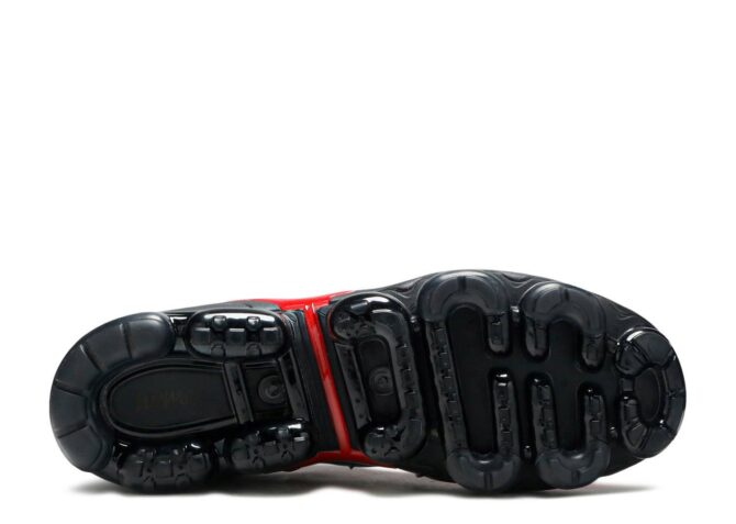 AIR VAPORMAX PLUS REPLICA AIR VAPORMAX PLUS 'UNIVERSITY RED' REPLICA - immagine 4