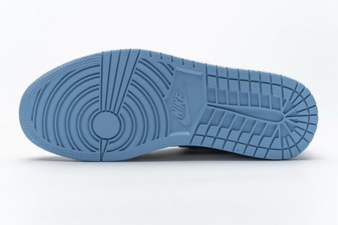 AIR JORDAN 1 RETRO HIGH OG 'BLUE CHILL' REPLICA - immagine 2