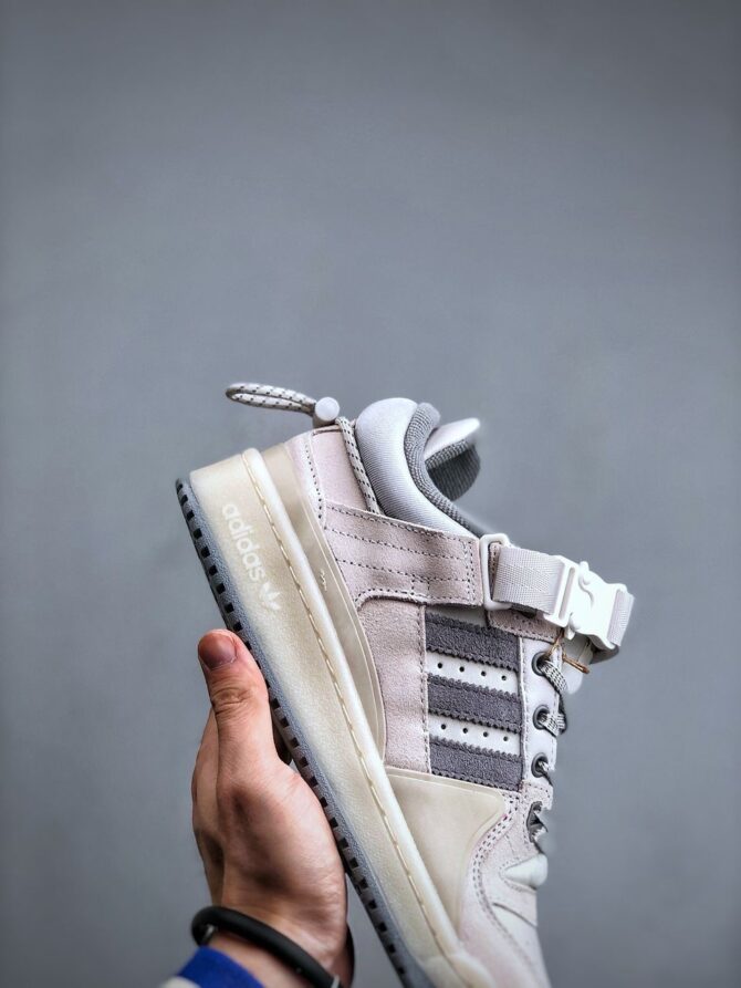 ADIDAS X BAD BUNNY FORUM BUCKLE LOW «WHITE» REPLICA - immagine 4