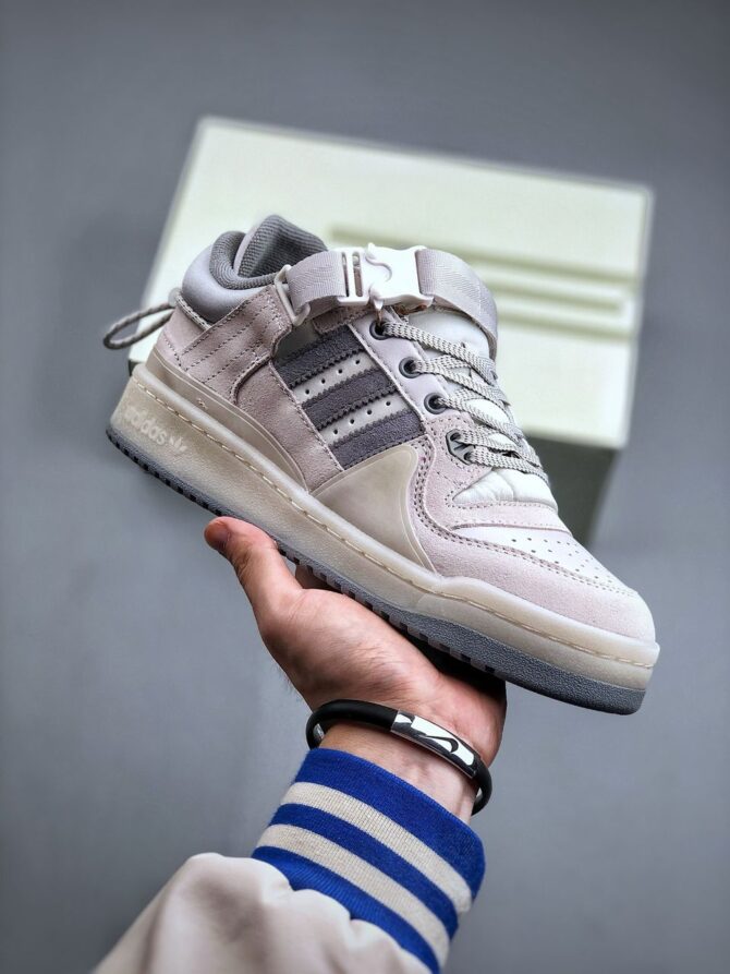 ADIDAS X BAD BUNNY FORUM BUCKLE LOW «WHITE» REPLICA - immagine 9