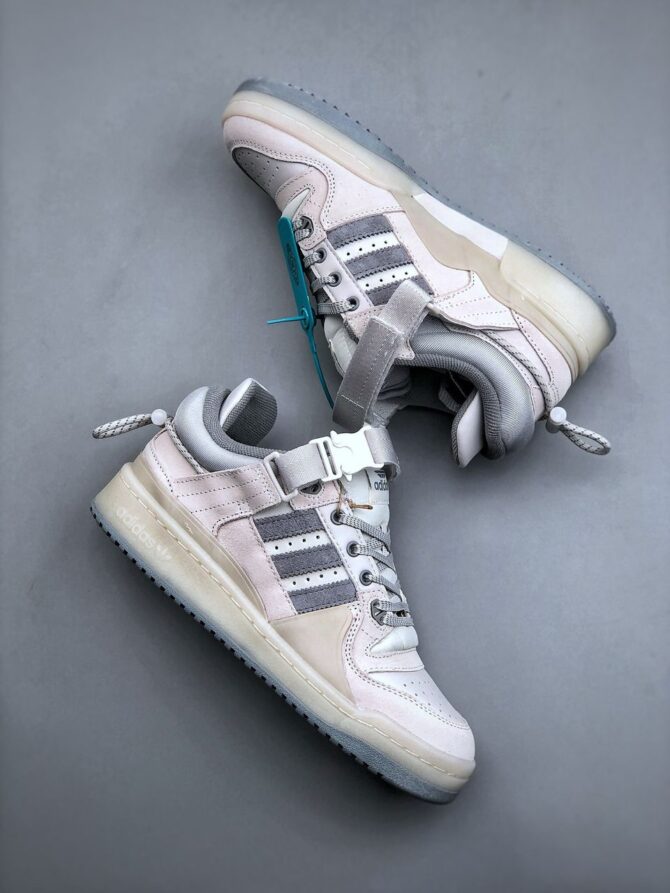 ADIDAS X BAD BUNNY FORUM BUCKLE LOW «WHITE» REPLICA - immagine 2