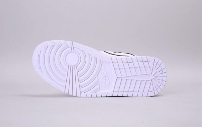 AIR JORDAN 1 MID SE 'IRIDESCENT TRIM' REPLICA - immagine 3
