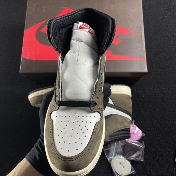 AIR JORDAN RETRO 1 REPLICA TRAVIS SCOTT - immagine 5