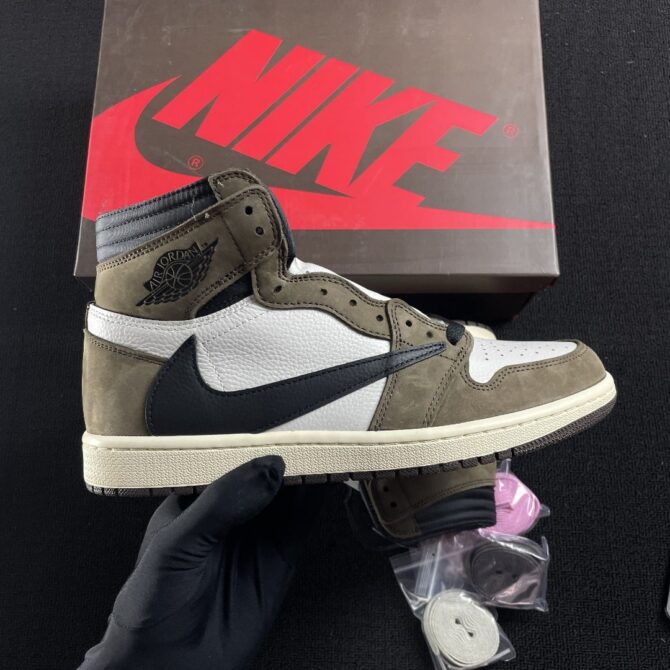 AIR JORDAN RETRO 1 REPLICA TRAVIS SCOTT - immagine 6