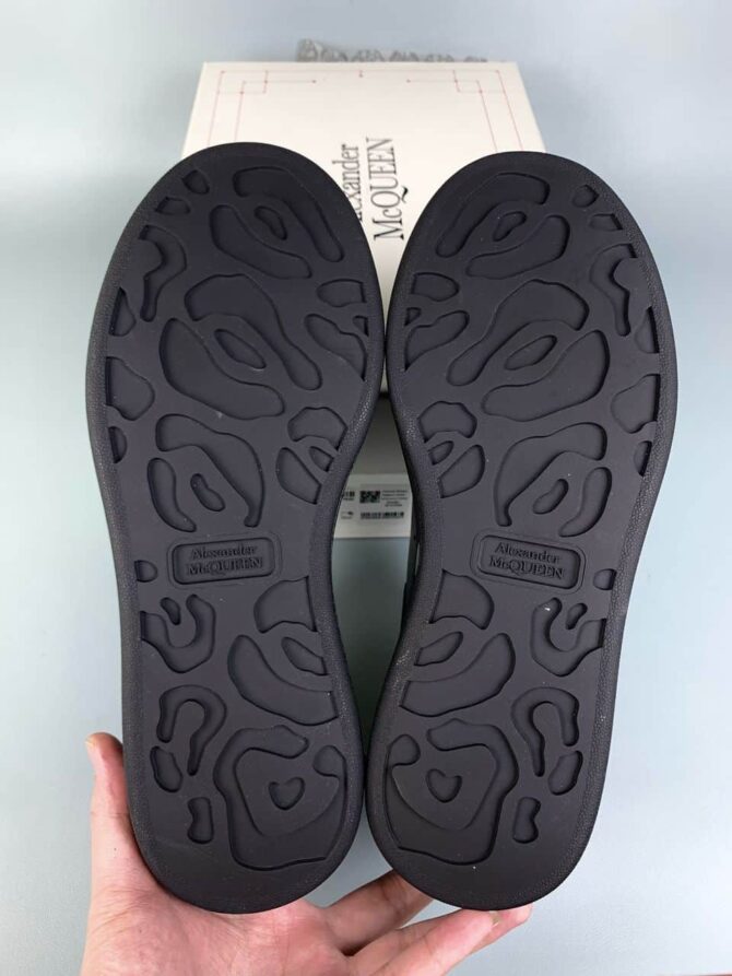 ALEXANDER MCQUEEN OVERSIZED REPLICA NERE - immagine 3