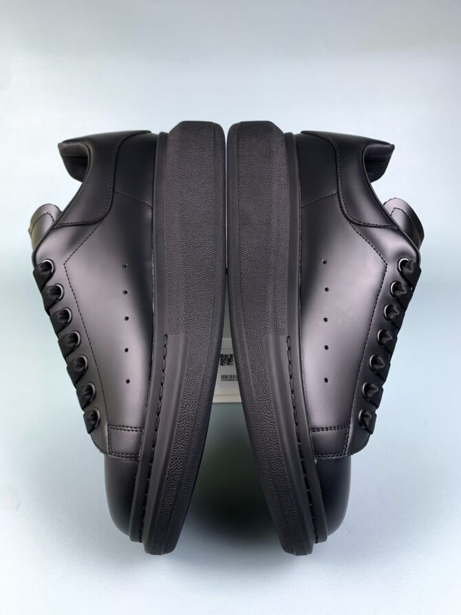 ALEXANDER MCQUEEN OVERSIZED REPLICA NERE - immagine 4
