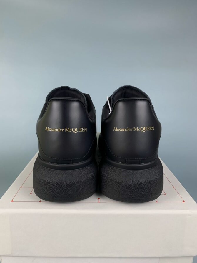 ALEXANDER MCQUEEN OVERSIZED REPLICA NERE - immagine 5