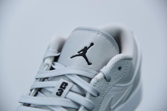 REPLICA JORDAN 1 BASSO BIANCO 'CAMO' - immagine 6