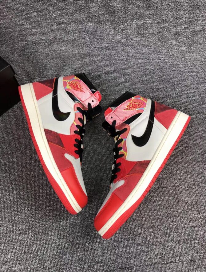 REPLICA JORDAN 1 RETRO HIGH 'SPIDER-MAN ACROSS THE SPIDER-VERSE' REPLICA JORDAN 1 RETRO HIGH '07 - immagine 5