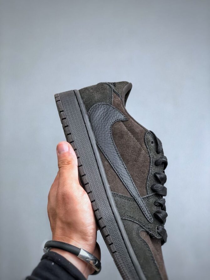 JORDAN 1 RETRO LOW SP TRAVIS SCOTT 'VELVET BROWN' REPLICA - immagine 3