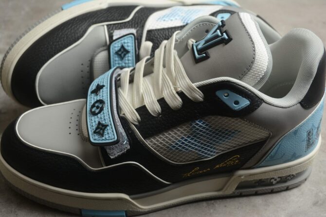 REPLICA LOUIS VUITTON LV TRAINER 'BLU, GRIGIE E NERE' - immagine 2