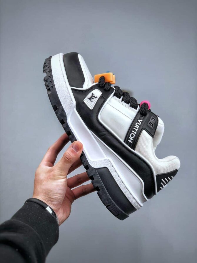REPLICA LOUIS VUITTON TRAINER MAXI 'BIANCHE E NERE' - immagine 6
