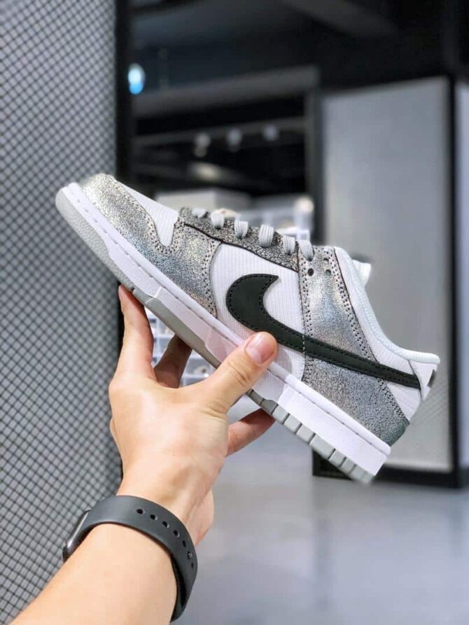 REPLICA DUNK LOW GOLDEN GALS 'ARGENTO METALLICO' - immagine 8