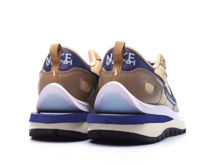REPLICA NIKE VAPORWAFFLE SACAI SPORT TAN NAVY - immagine 6