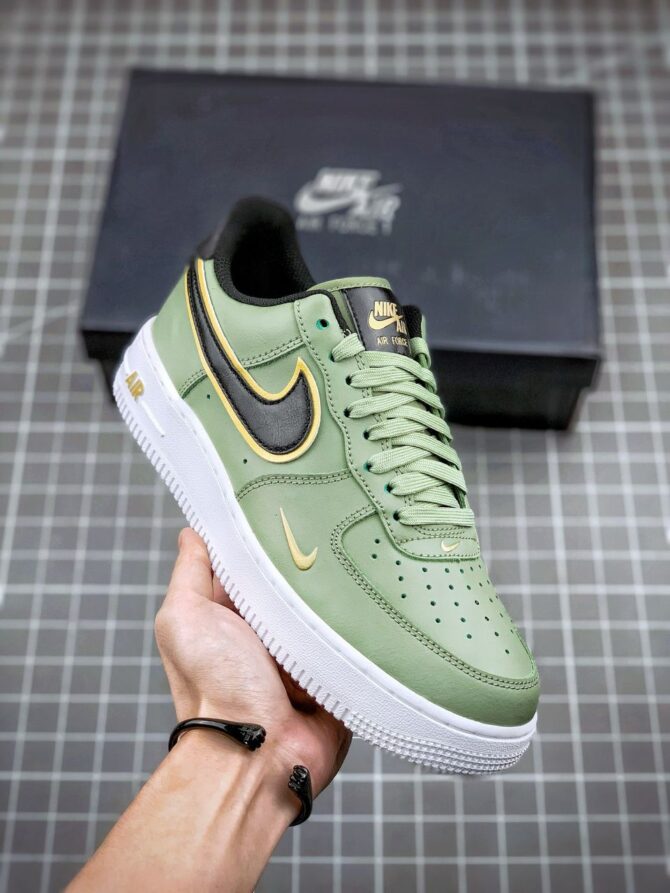 AIR FORCE 1 LOW '07 LV8 DOUBLE SWOOSH 'OLIVE GOLD BLACK' REPLICA - immagine 9