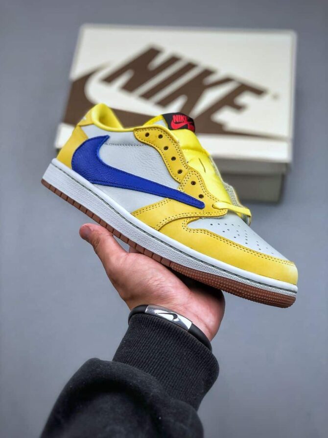 TRAVIS SCOTT X JORDAN RETRO 1 LOW 'CANARY' REPLICA - immagine 8