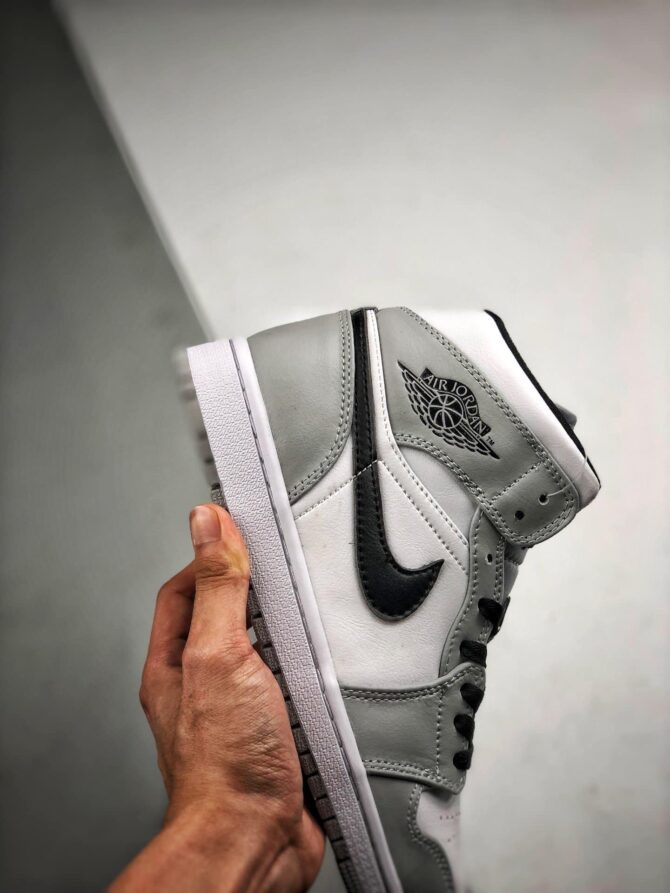 AIR JORDAN 1 MID 'SMOKE GREY' REPLICA - immagine 8