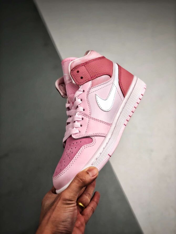 AIR JORDAN 1 MID 'DIGITAL PINK' REPLICA - immagine 6